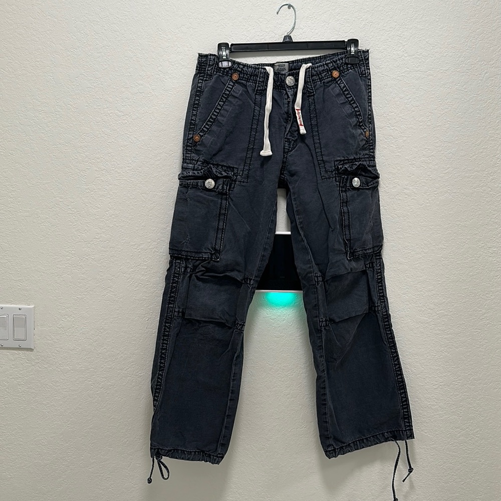 Men’s true religion size 32. Dark grey